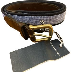 NWT Vineyard Vines leather, fabric belt. Size 38.